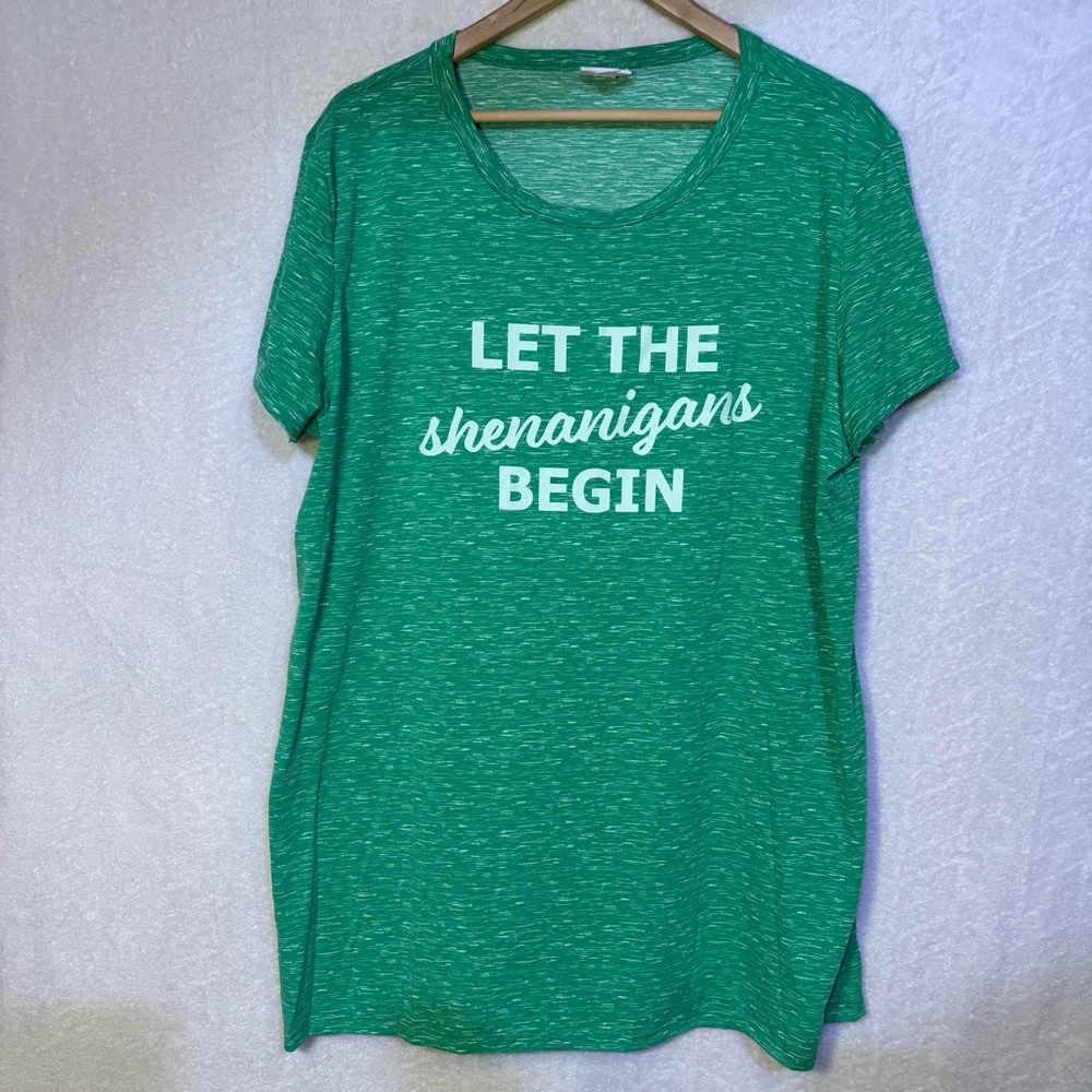 LuLaRoe Green St Pattys Day Heathered Perfect Tee
